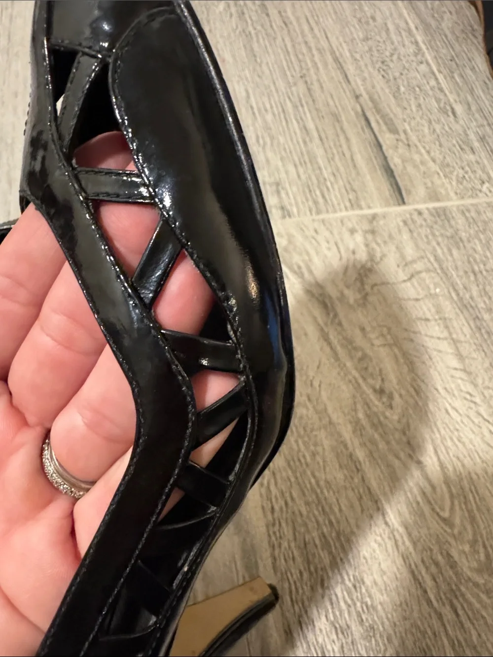 Calico Women's Black Patent Leather Pointed Toe Heels
